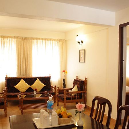 Ayur County Resort Chinnakanal Eksteriør billede
