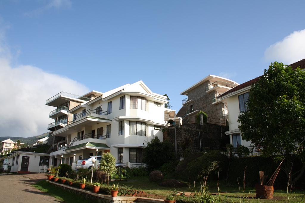Ayur County Resort Chinnakanal Eksteriør billede