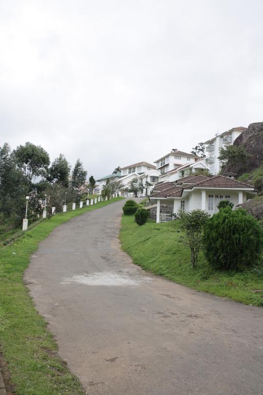 Ayur County Resort Chinnakanal Eksteriør billede