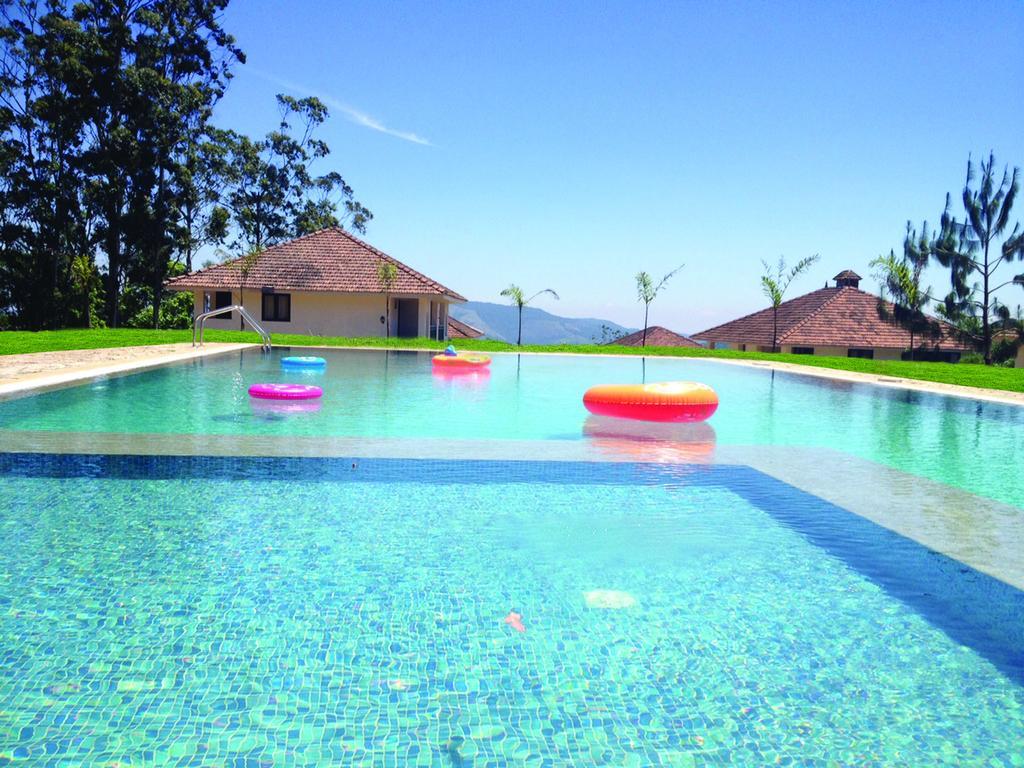 Ayur County Resort Chinnakanal Eksteriør billede